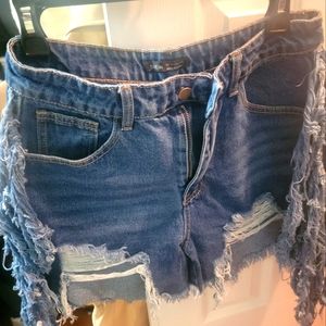 Distressed fringe Jean shorts